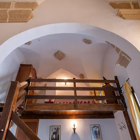 La Corte Dei Templari Marzia Maruggio